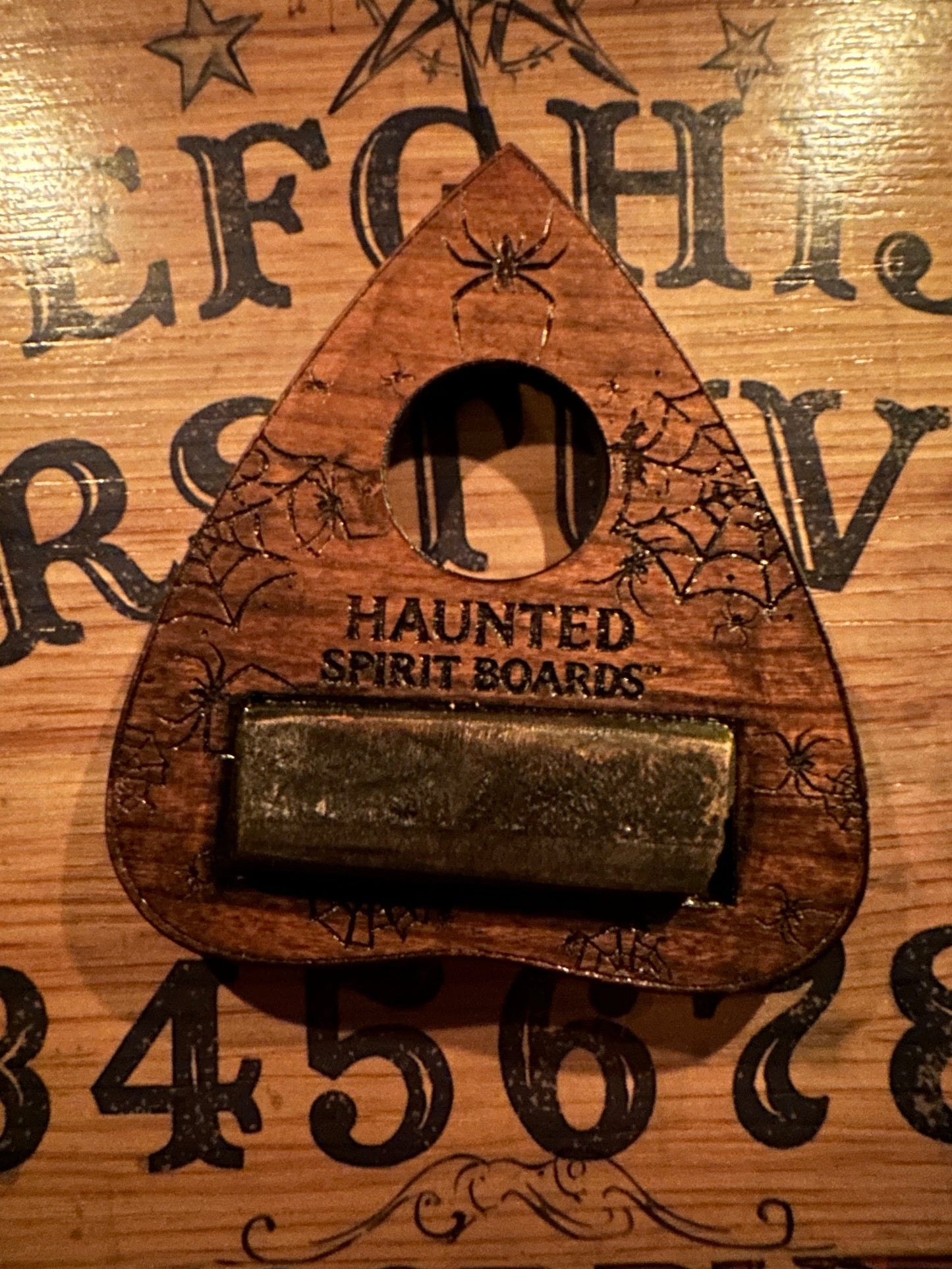 Haunted Spirit Board: Edna Edition